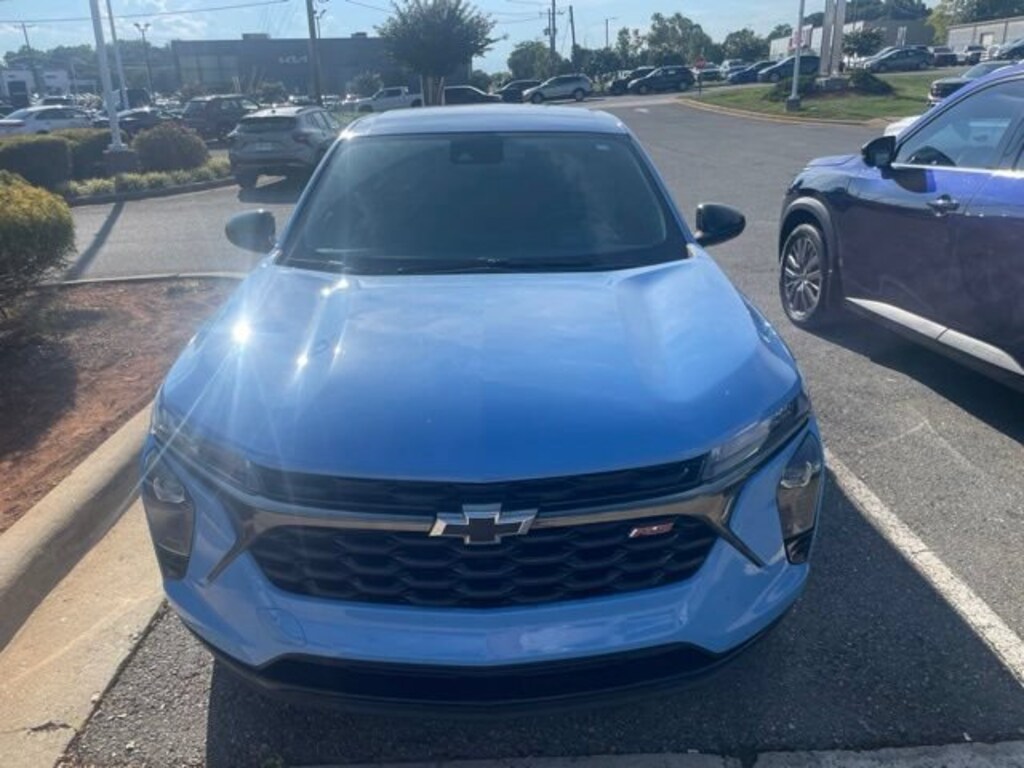 Used 2024 Chevrolet Trax 1RS SUV