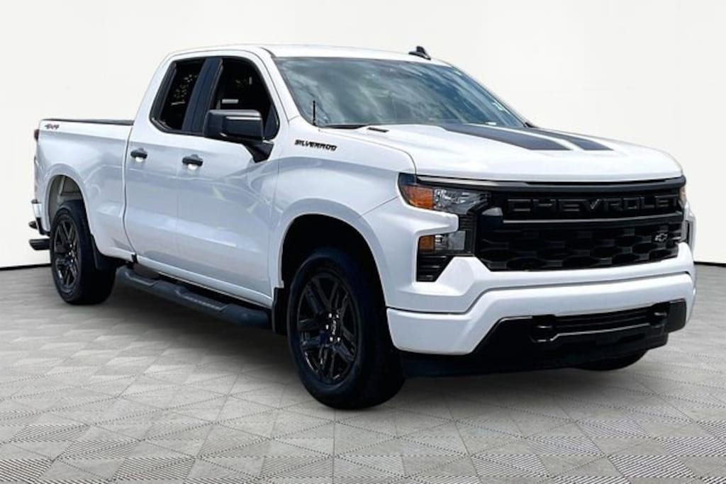 Used 2025 Chevrolet Silverado 1500 Custom Truck