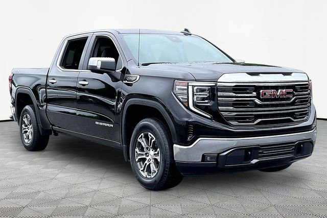 2025 GMC Sierra 4WD Crew Cab Short Box SLT's photo