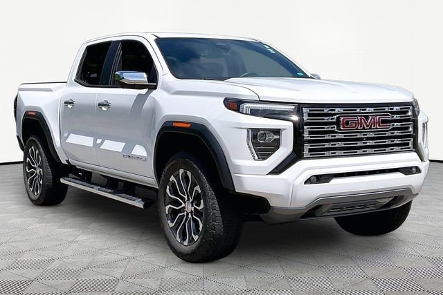 2023 GMC Canyon 4WD Denali Crew Cab Short Box's photo