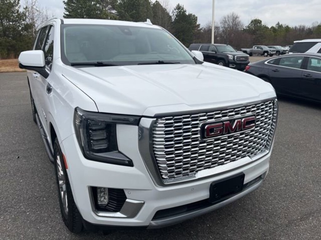 Used 2022 GMC Yukon XL Denali SUV