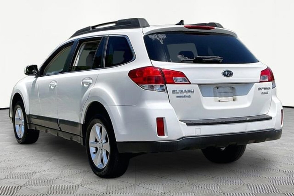 Used 2014 Subaru Outback 2.5i Premium SUV