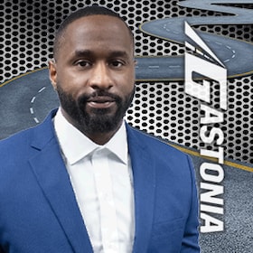 Staff member Dennis Alleyne from ID_9e7d13297308