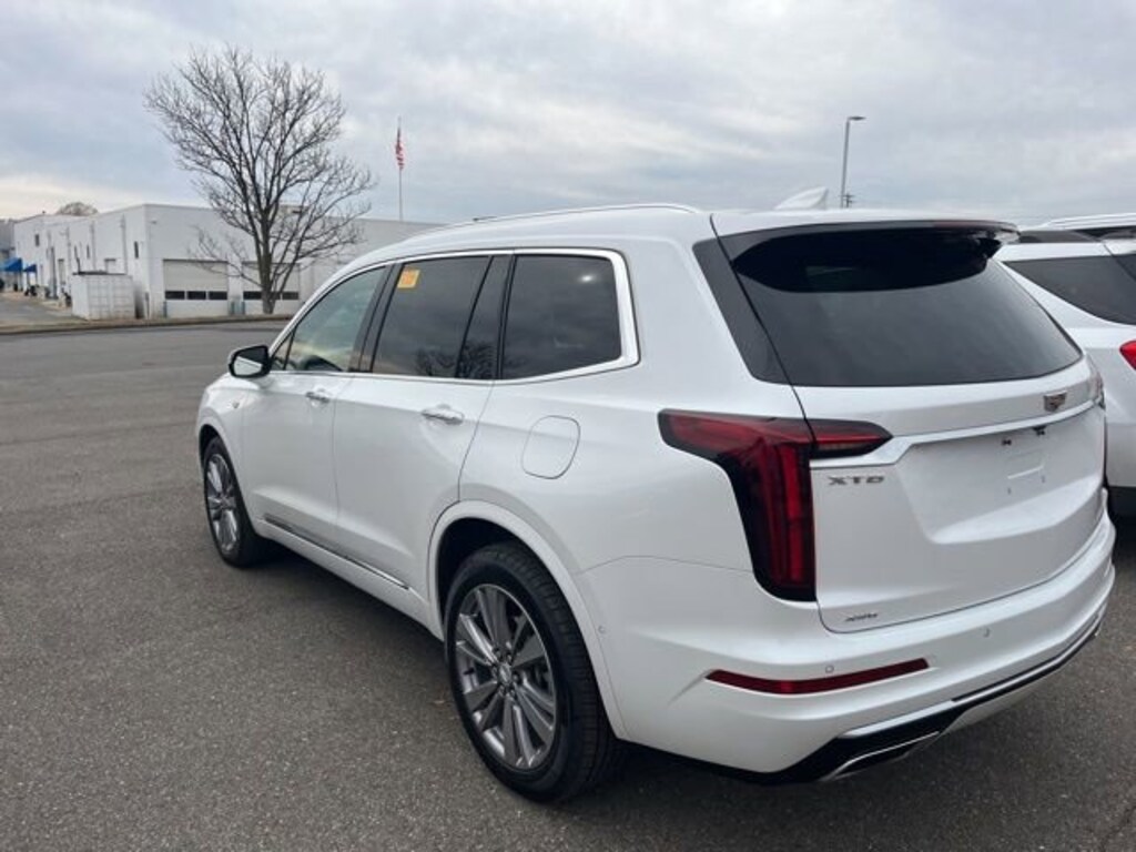 Used 2024 CADILLAC XT6 Premium Luxury SUV