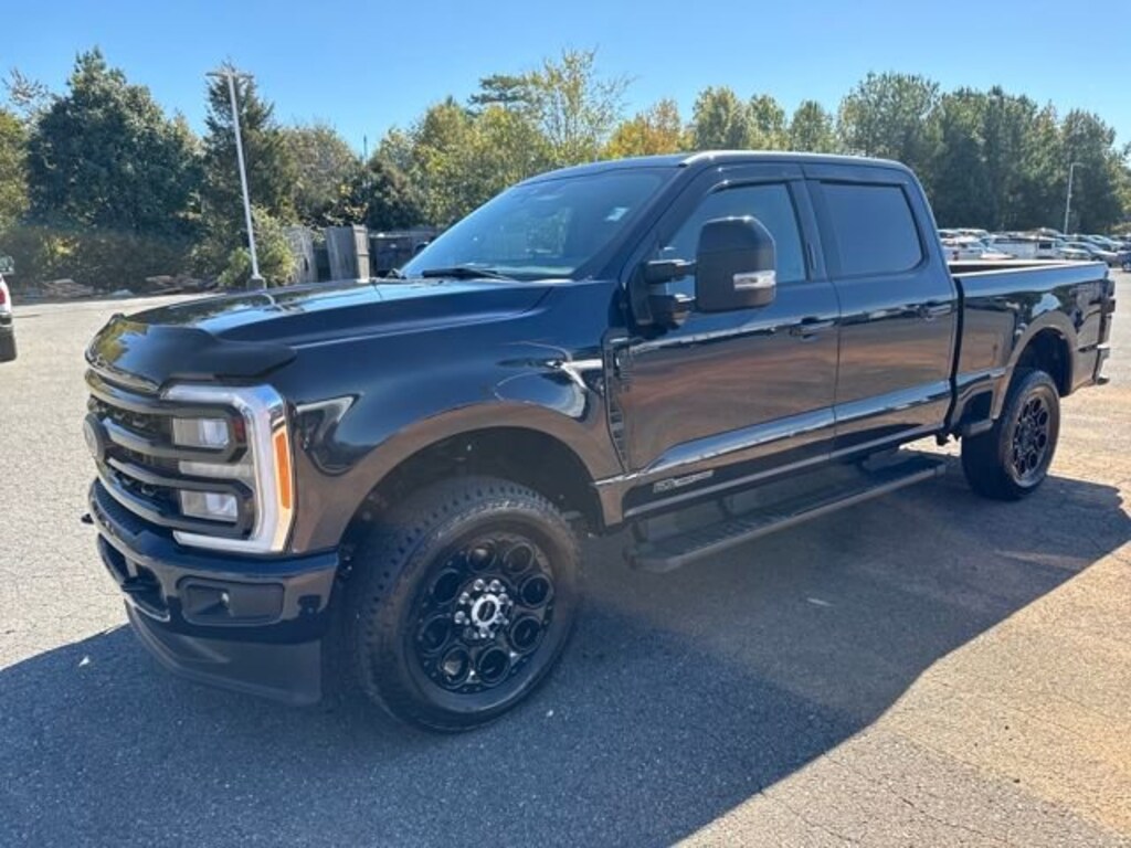 Used 2023 Ford F-250 Lariat Truck