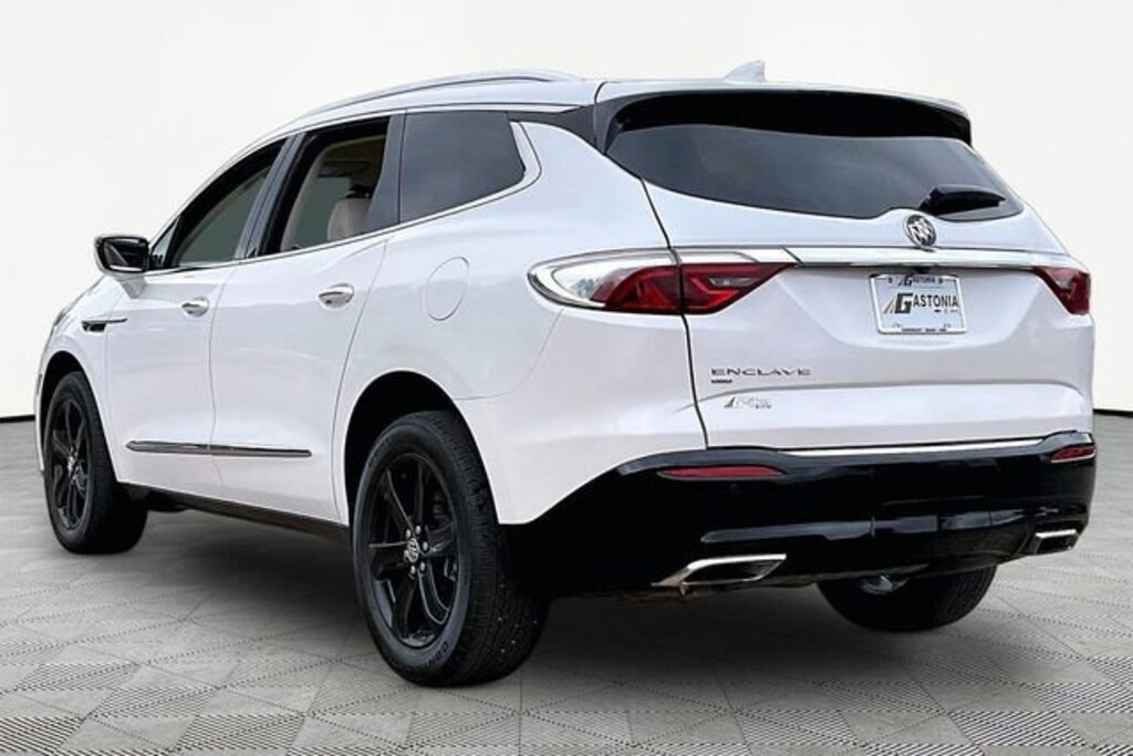 Used 2023 Buick Enclave Essence SUV