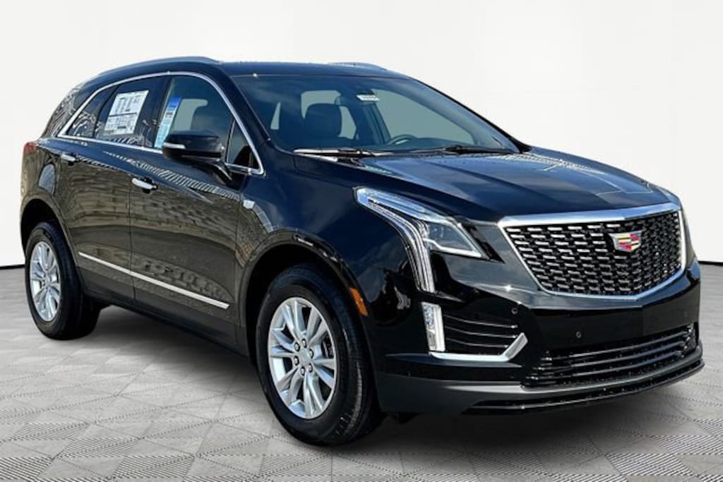 New 2025 CADILLAC XT5 Luxury SUV