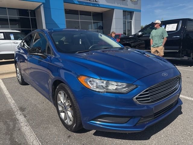 2017 Ford Fusion SE FWD's photo