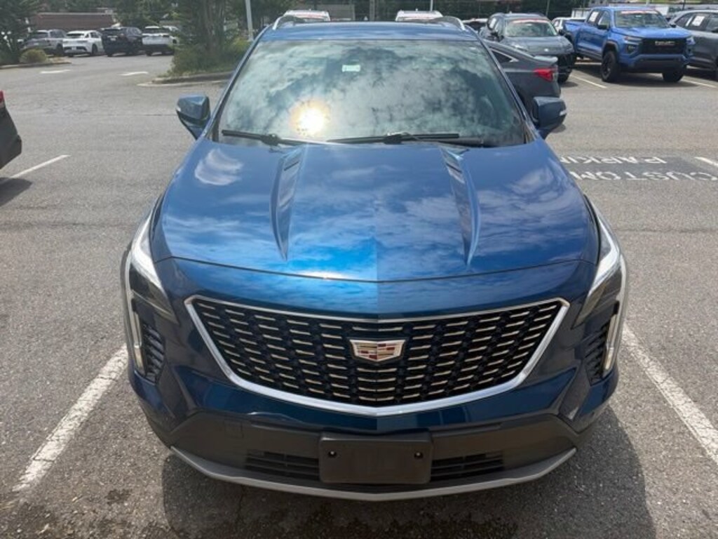 Used 2019 CADILLAC XT4 AWD Premium Luxury SUV