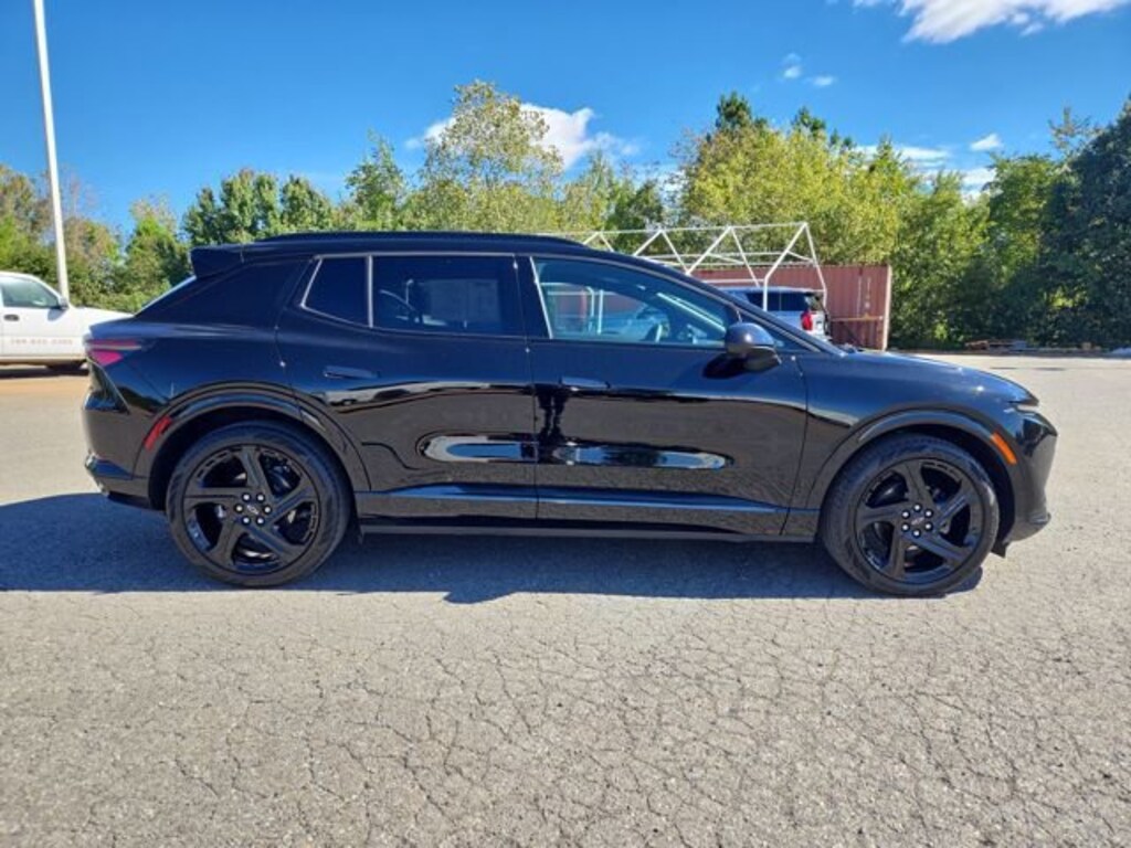 Used 2025 Chevrolet Equinox EV RS SUV