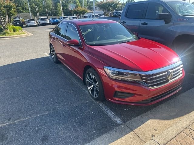 2021 Volkswagen Passat 2.0T SE Auto's photo