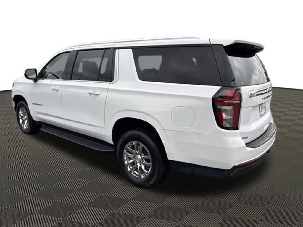 Used 2024 Chevrolet Suburban LT SUV