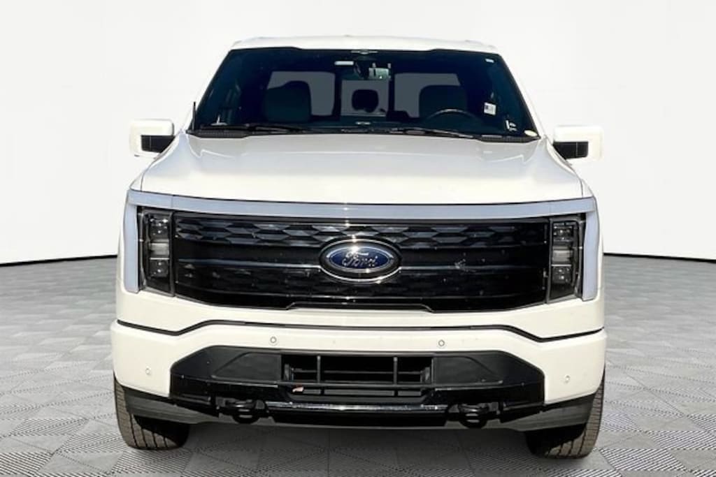 Used 2023 Ford F-150 Lightning Platinum Truck