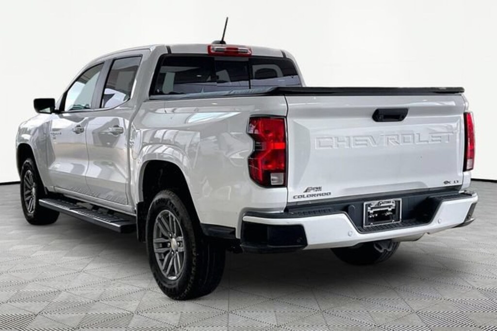 Used 2024 Chevrolet Colorado LT Truck