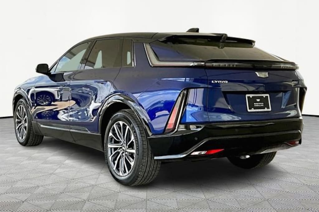 New 2025 CADILLAC LYRIQ Sport 1 SUV