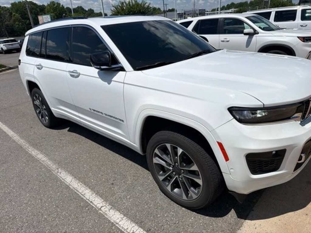 Used 2023 Jeep Grand Cherokee L Overland 4x4 SUV