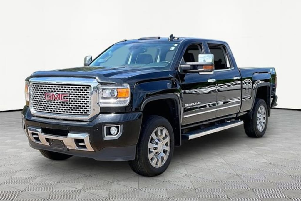 Used 2015 GMC Sierra 2500 HD Denali Truck