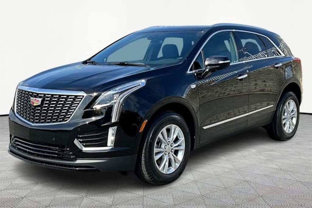 New 2025 CADILLAC XT5 Luxury SUV