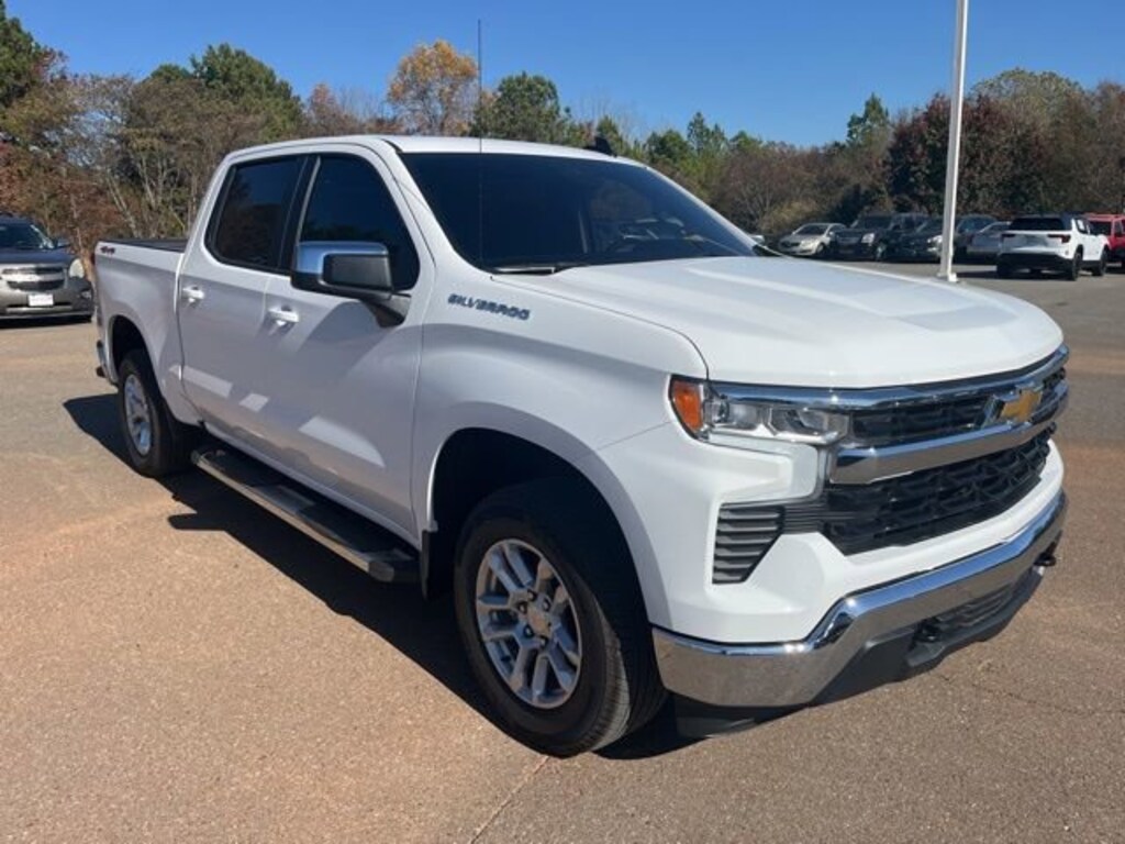 Used 2025 Chevrolet Silverado 1500 LT Truck