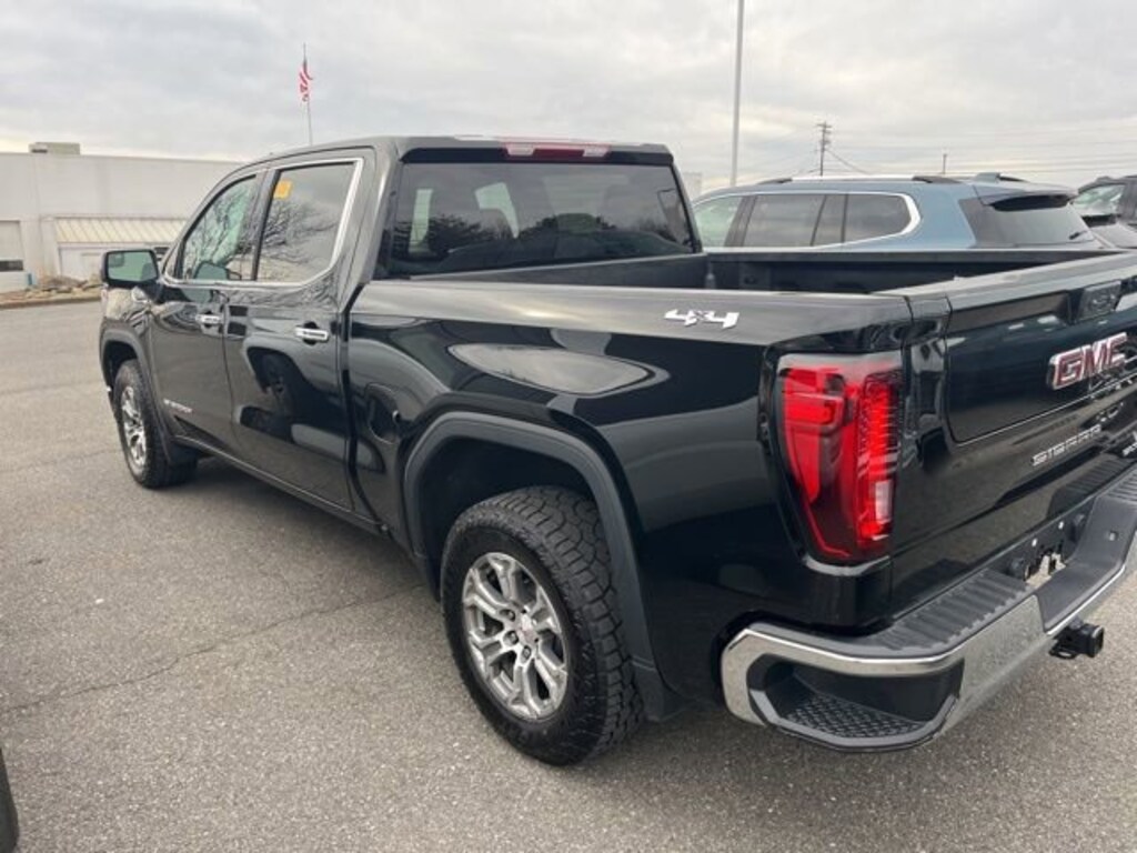 Used 2025 GMC Sierra 1500 SLT Truck