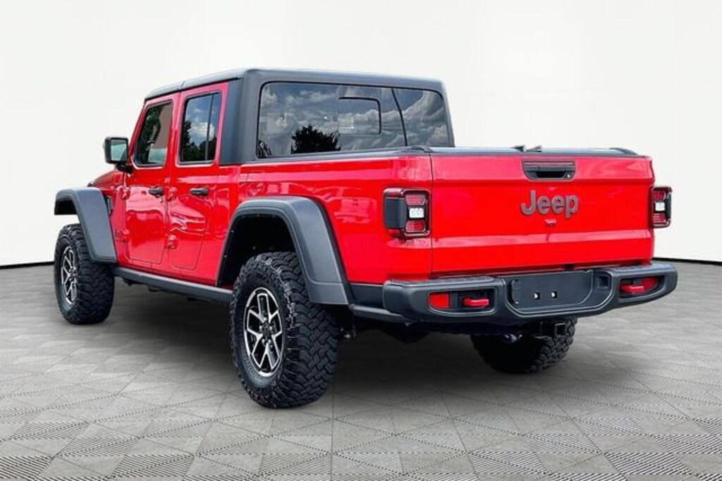 Used 2024 Jeep Gladiator Rubicon Truck