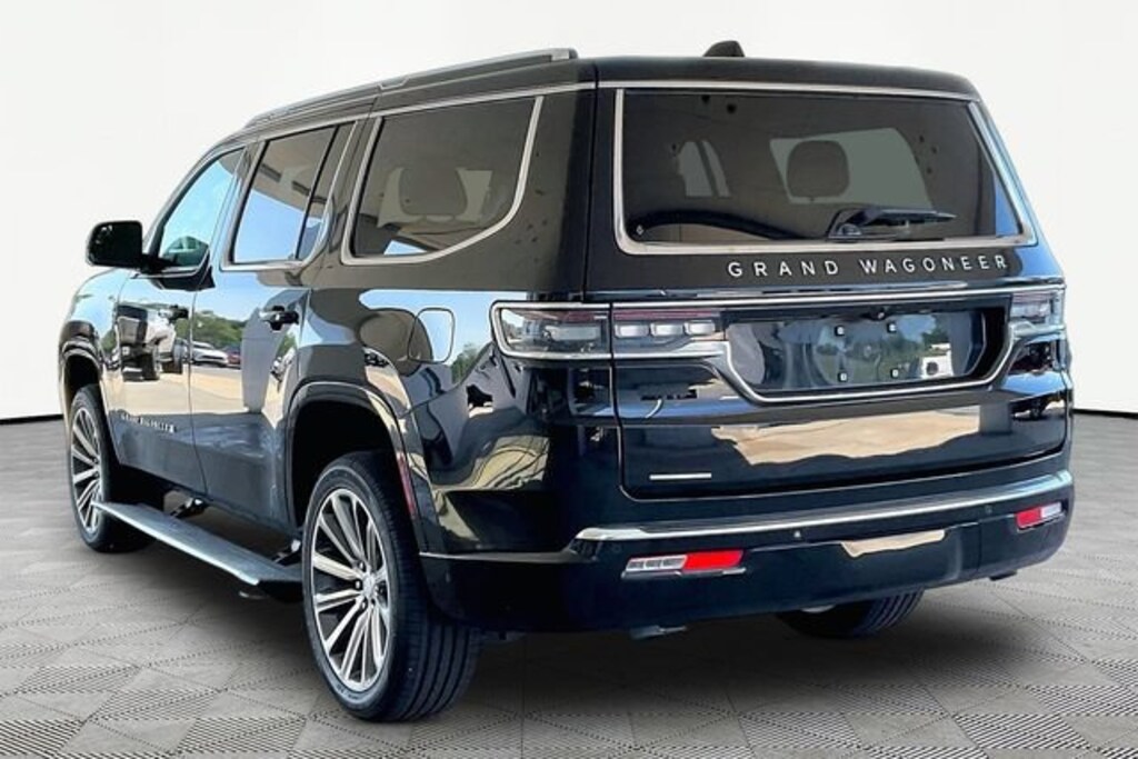 Used 2023 Jeep Grand Wagoneer 4x4 SUV