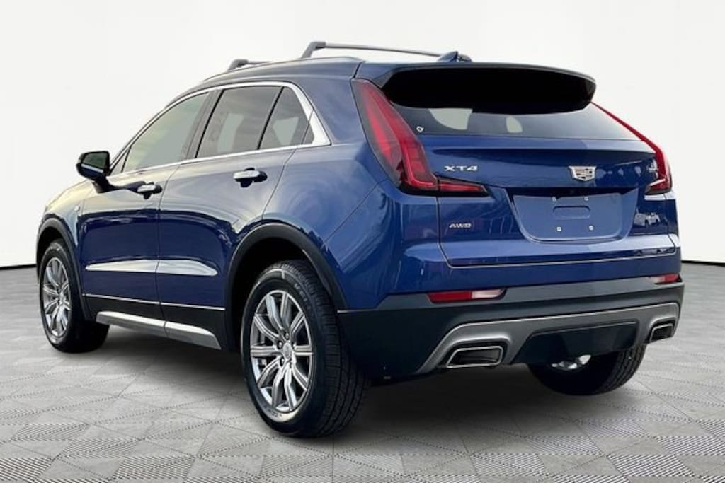 Used 2022 CADILLAC XT4 Premium Luxury SUV