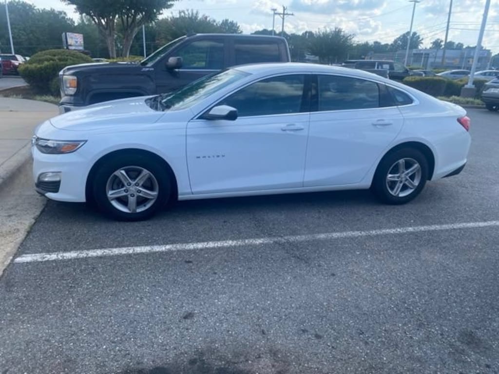 Used 2024 Chevrolet Malibu LS Car