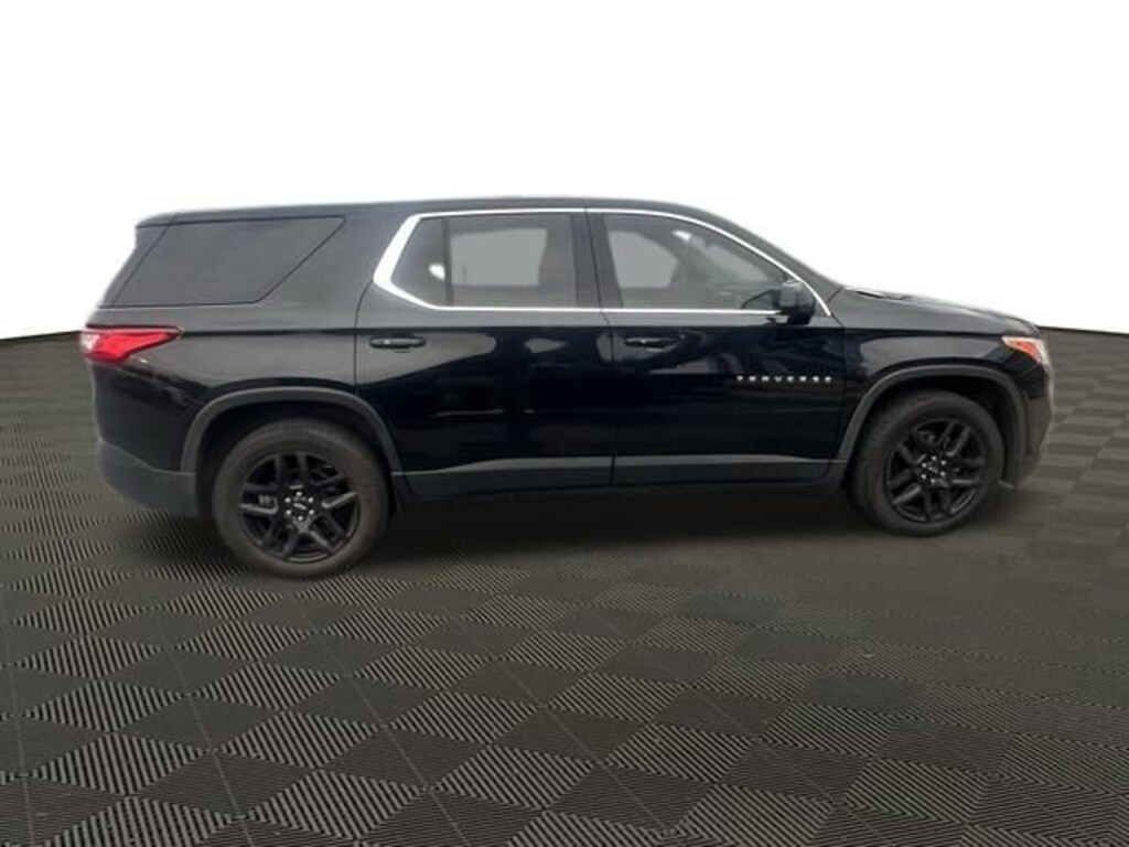 Used 2020 Chevrolet Traverse LS SUV