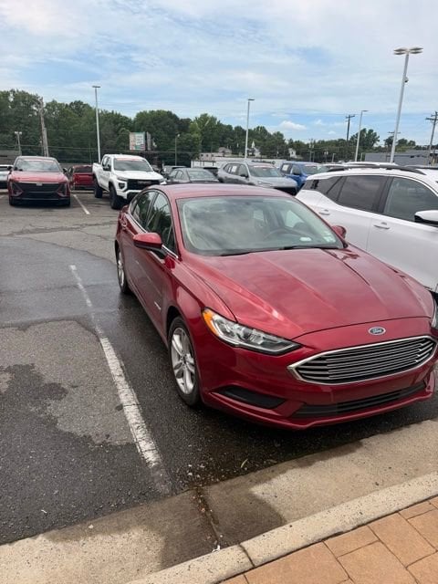 2018 Ford Fusion S's photo