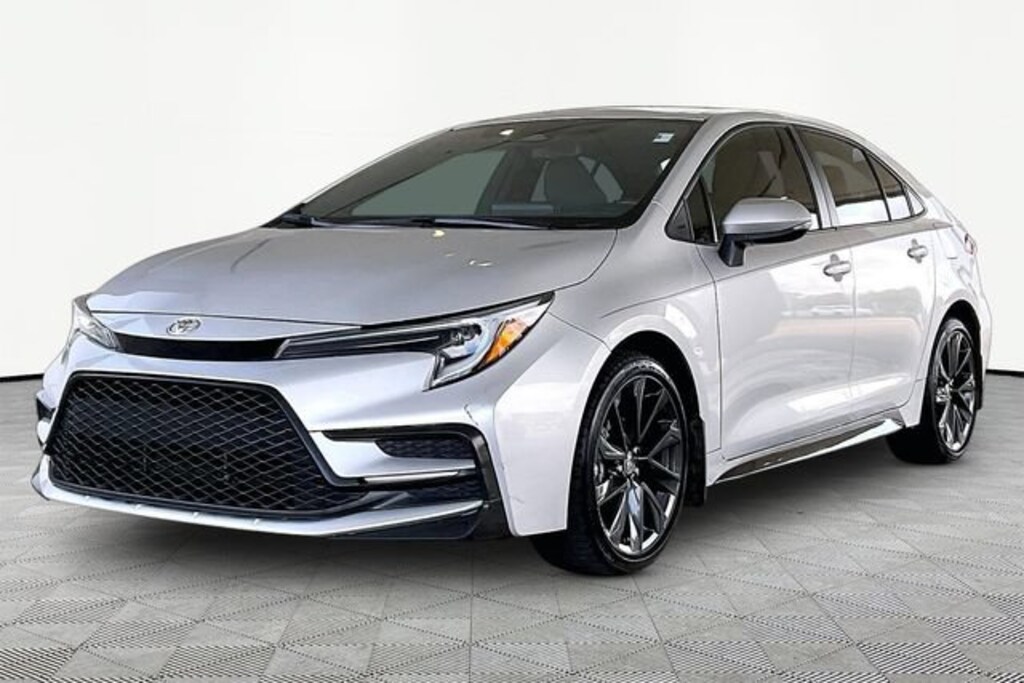 Used 2025 Toyota Corolla SE Sedan