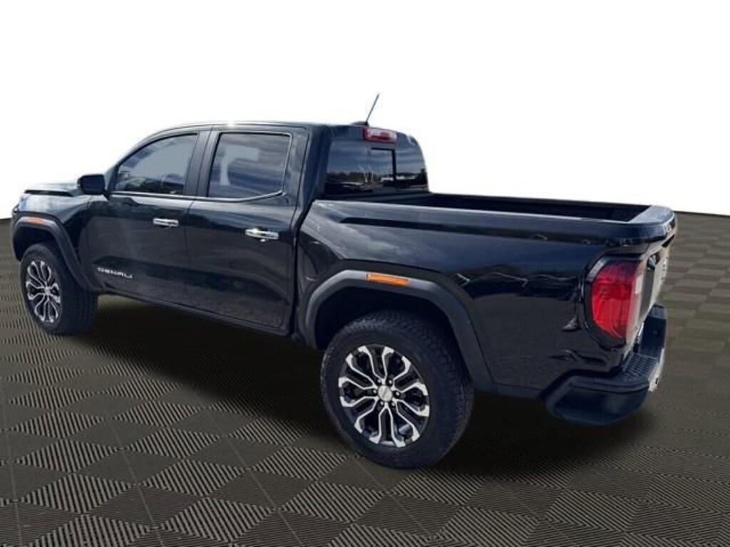 Used 2024 GMC Canyon Denali Truck