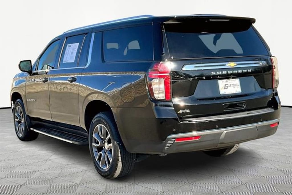 Used 2023 Chevrolet Suburban LS SUV