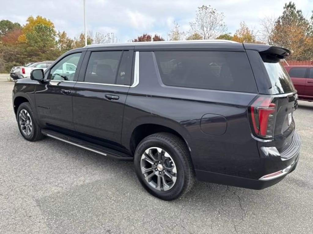 New 2026 Chevrolet Suburban LS SUV