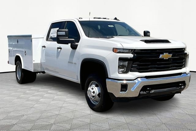 2025 Chevrolet Silverado 3500HD Work Truck's photo