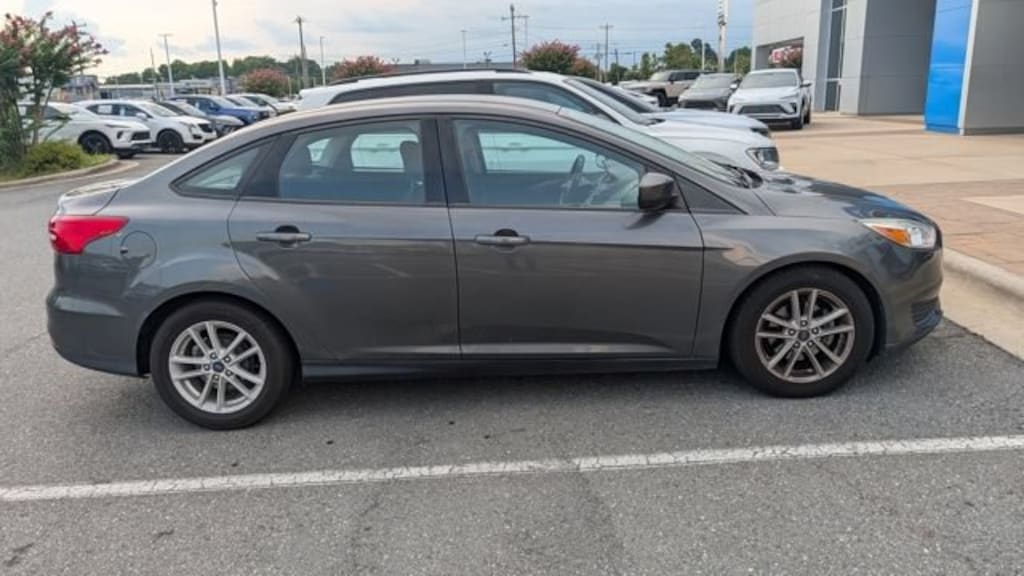 Used 2018 Ford Focus SE Sedan