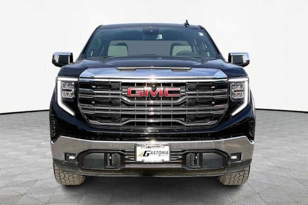 Used 2025 GMC Sierra 1500 SLT Truck