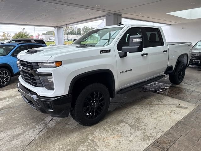 2026 Chevrolet Silverado 2500HD Custom's photo