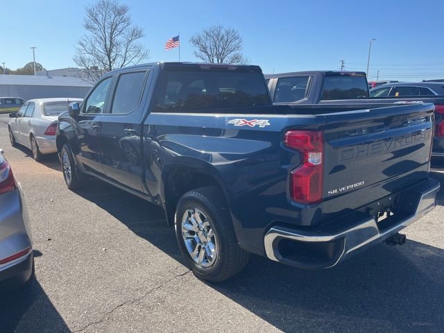 2023 Chevrolet Silverado 1500 LT photo 4