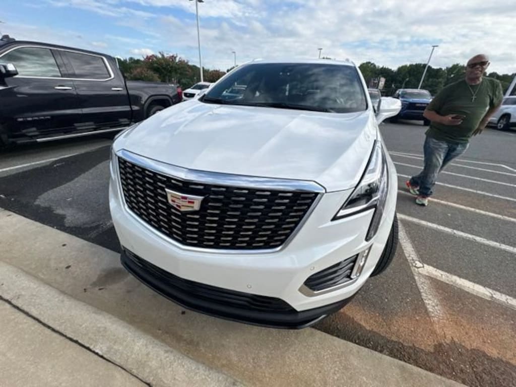 Used 2025 CADILLAC XT5 Luxury SUV