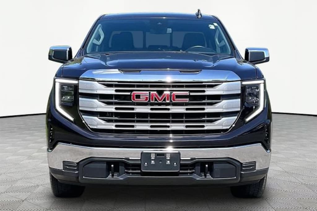 Used 2025 GMC Sierra 1500 SLE Truck