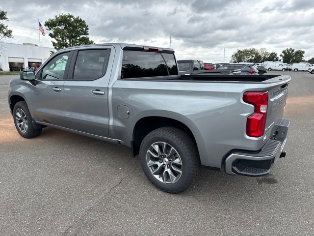2026 Chevrolet Silverado 1500 RST photo 3