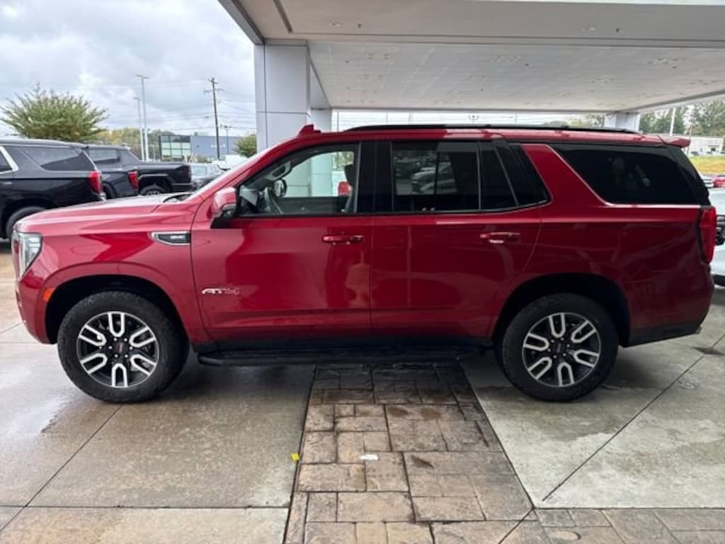 Used 2024 GMC Yukon AT4 SUV