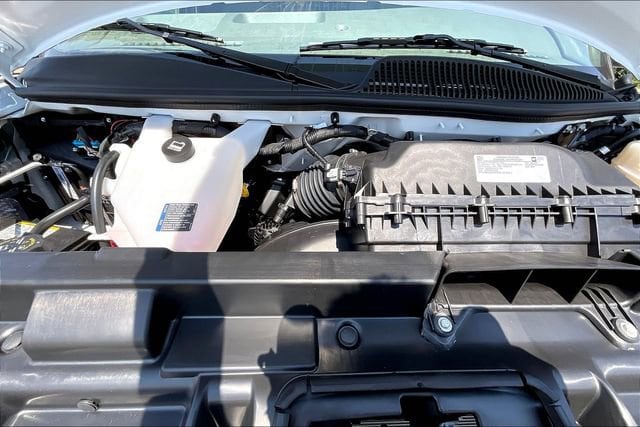 2025 Chevrolet Express Cargo Work Van - Photo 11