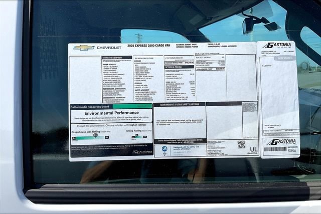 2025 Chevrolet Express Cargo Work Van - Photo 12