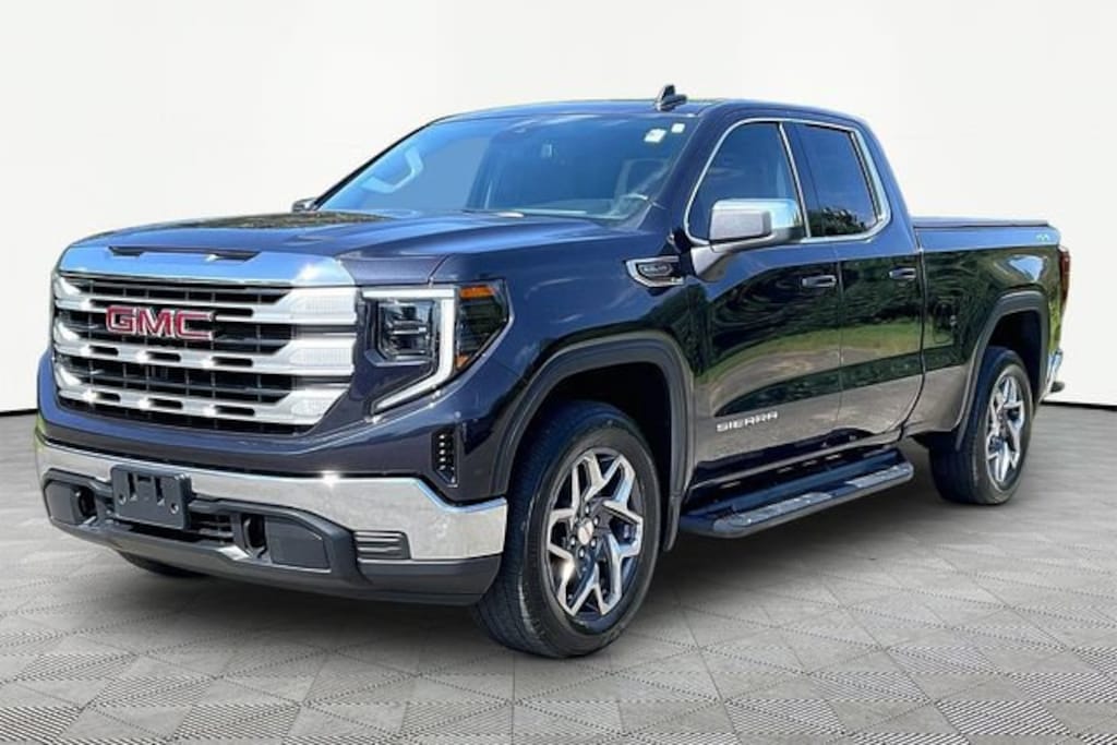 Used 2025 GMC Sierra 1500 SLE Truck