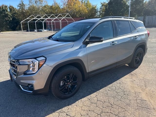 2023 GMC Terrain AT4's photo