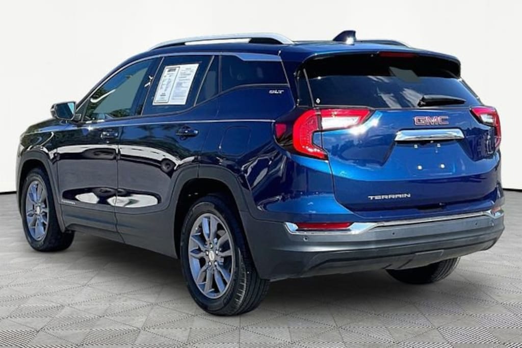 Used 2023 GMC Terrain SLT SUV