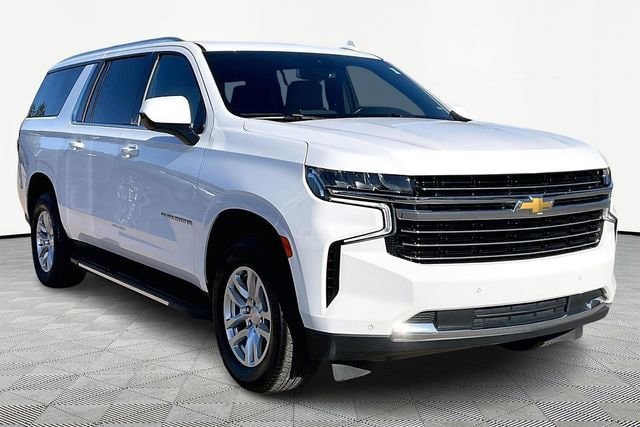 2024 Chevrolet Suburban LT's photo