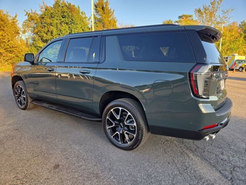 New 2026 Chevrolet Suburban RST SUV